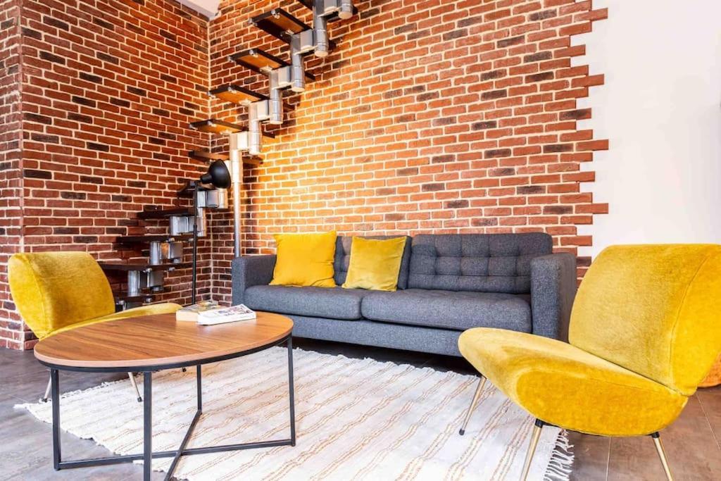 Maison, Appartement Type Triplex Atypique De Charme 圣布里厄 外观 照片