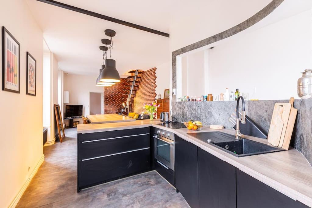 Maison, Appartement Type Triplex Atypique De Charme 圣布里厄 外观 照片