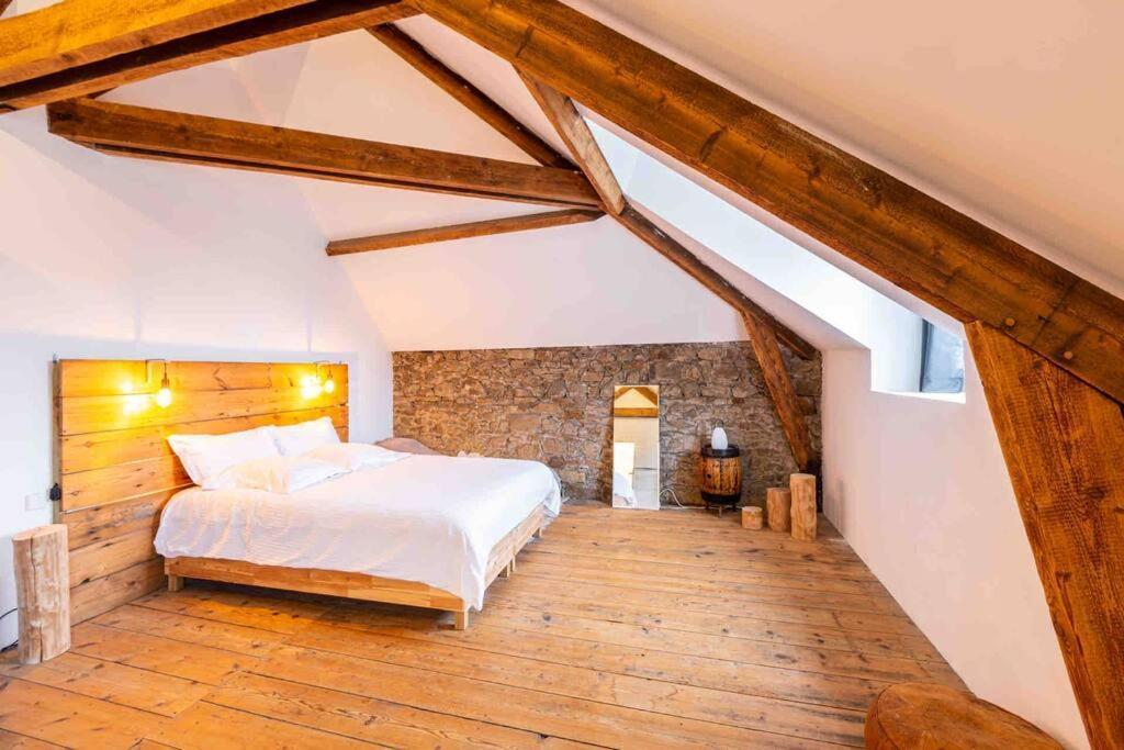 Maison, Appartement Type Triplex Atypique De Charme 圣布里厄 外观 照片